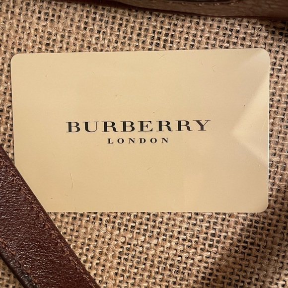 Burberry Crossbody - Picture 4 of 13